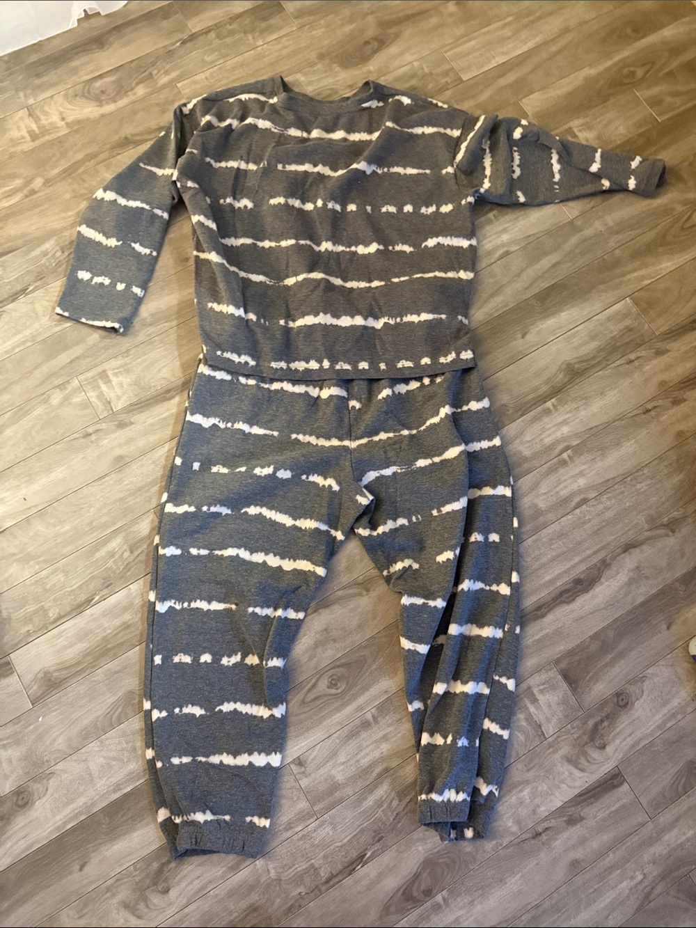 Cozy Women's Gray & White Tie-Dye Footie Jumpsuit